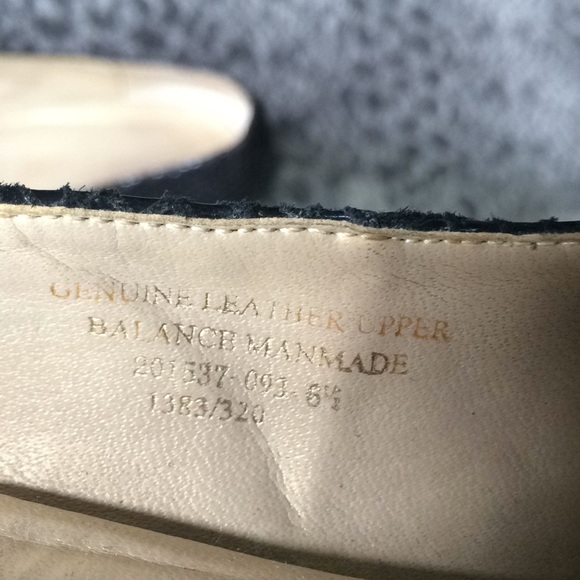 Black platform pumps - Picture 7 of 8